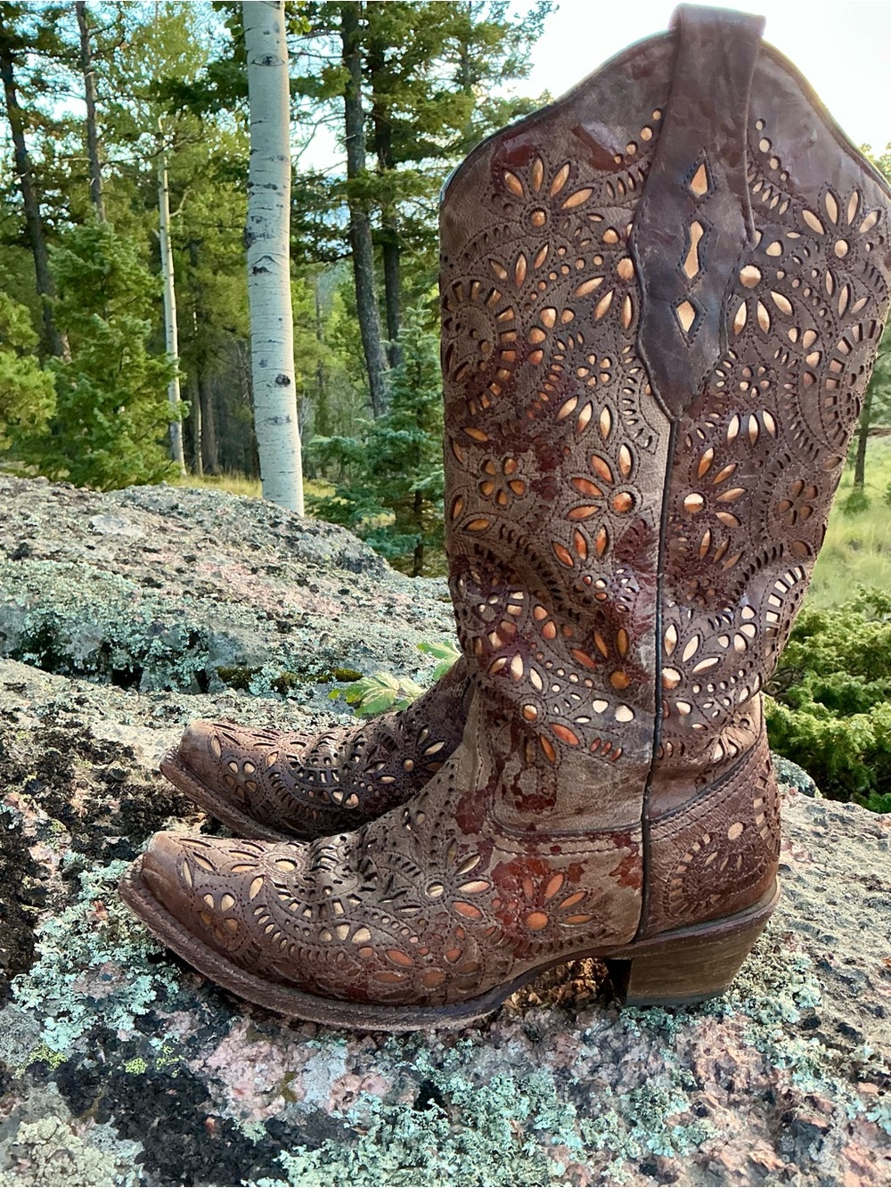 Corral Leather Floral Gold Cutout Western Cowboy Boots 7.5M - Picture 2 of 16